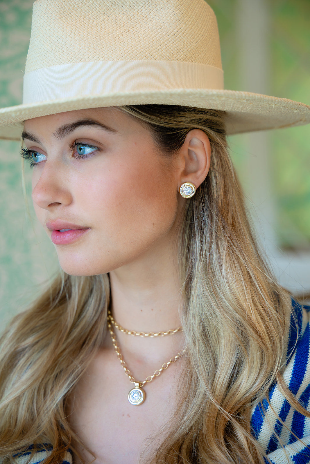 Palm Beach collar with double bezel set 14k yellow gold 2ct lab grown pendant Made in Palm Beach by design team Pelimingo